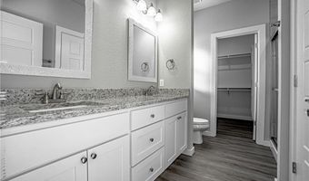 3101 SW Garrison Ln B, Bentonville, AR 72712