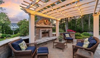 98 Fox Run Rd, Bolton, MA 01740
