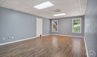 354 E Creek Bnd, Athens, GA 30605