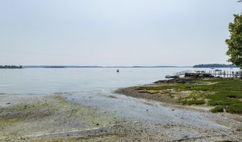 24 Amerescoggin Rd, Falmouth, ME 04105