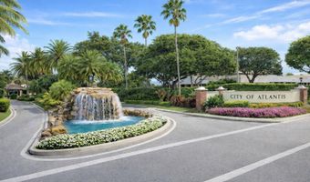 423 Pine Tree Ct 23, Atlantis, FL 33462