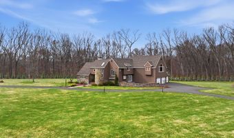 28 E Ridge Ct, Cheshire, CT 06410