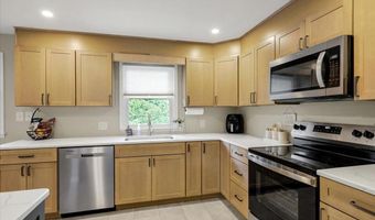 812 MILLER St, Allentown, PA 18103