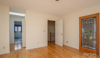 400 Three Dog Mountain Rd, Bakersville, NC 28705