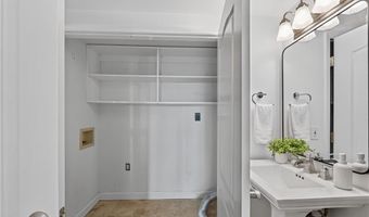 3475 Oak Valley Rd NE 2150, Atlanta, GA 30326