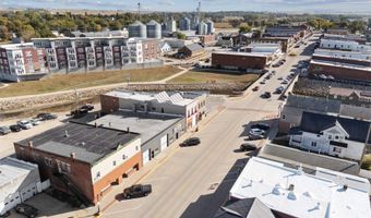 108 W 1st, Dyersville, IA 52040