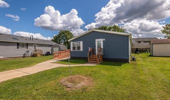 945 Tanner Lndg, Monroe, MI 48161