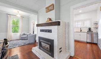 590 17TH St, Astoria, OR 97103