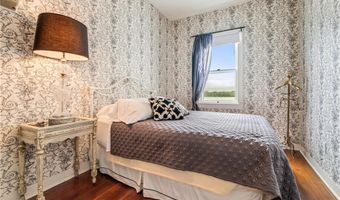 305 N Main St, Alma, WI 54610