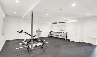 22 Point Ln, Arcadia, IN 46030