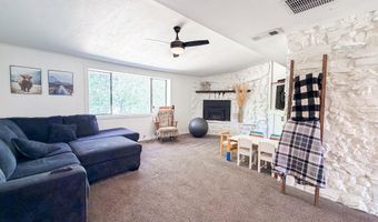 333 CLARK Dr, Aztec, NM 87410