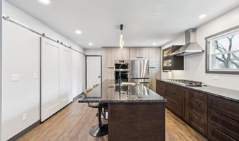 1320 Darwin St, Beatrice, NE 68310