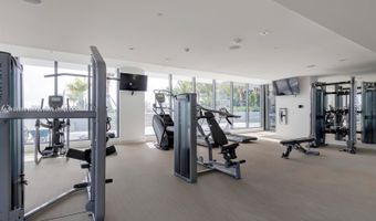 2960 NE 207th St 909, Aventura, FL 33180