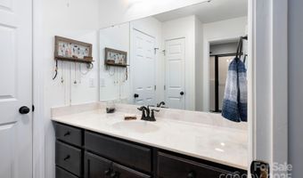 21 Moss Pink Pl, Asheville, NC 28806