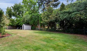 10210 SW CRESTWOOD Ct, Beaverton, OR 97008