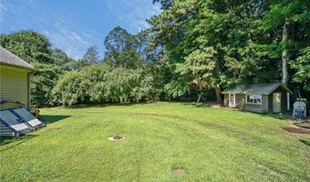 58 Essex Rd, North Kingstown, RI 02852