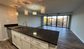 1530 KEY Blvd 326, Arlington, VA 22209
