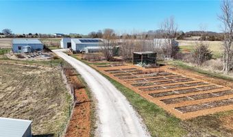 1564 N 450th Rd, Baldwin City, KS 66006