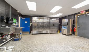 1110 Minot Ave, Auburn, ME 04210