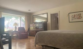 48 13th St, Bangor, ME 04401