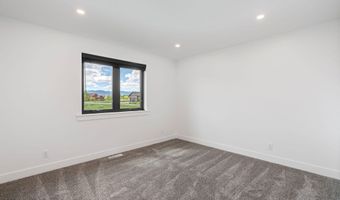185 COLUMBINE St, Alpine, WY 83128
