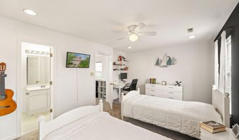 21071 MOSSY GLEN Ter, Ashburn, VA 20147