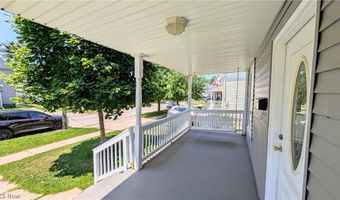 131 Grove Dr, Ashtabula, OH 44004