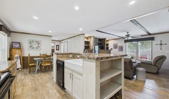 425 Pfeiffer Rd, Batesville, AR 72501