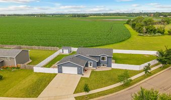 2020 S Lawson St, Aberdeen, SD 57401