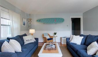 28 Narragansett Ave 1, Newport, RI 02840