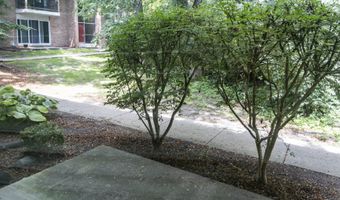 1245 Island Dr 102, Ann Arbor, MI 48105