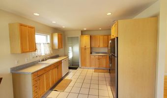 9 Wood St, Bangor, ME 04401
