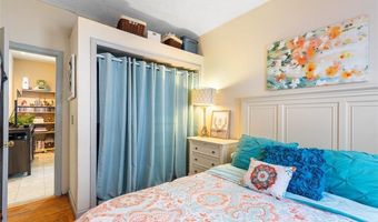 93 Whipple Ave, Cranston, RI 02920