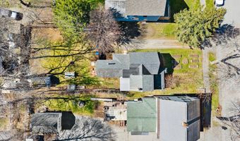 60 6th St, Bangor, ME 04401