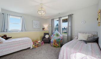 907 S 25th St, Beatrice, NE 68310