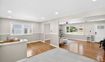 910 MONROE Ter, Dover, DE 19904