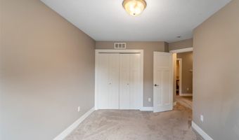 611 Court St, Adel, IA 50003