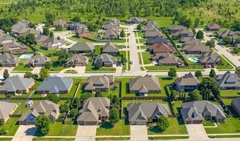 6220 Sawgrass Dr, Bartlesville, OK 74006