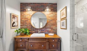 2566 S Clayton St, Denver, CO 80210