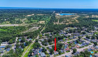 17 Railroad Ave, Beachwood, NJ 08722