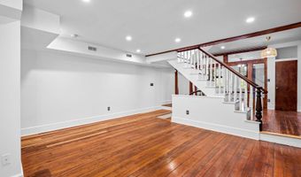 1427 BOLTON St 2, Baltimore, MD 21217