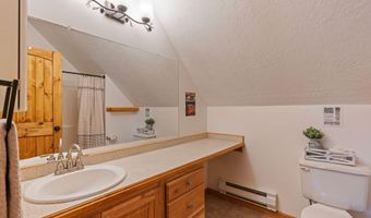 9 PINE St, Alpine, WY 83128