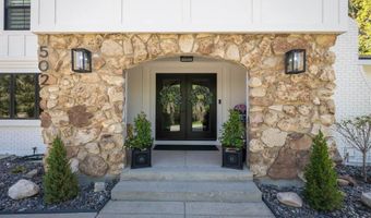 502 Skyline Dr, Cody, WY 82414