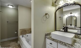 128 W Pinebrook Dr, Brandon, MS 39047