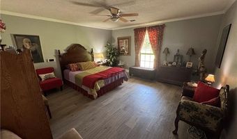 136 ROSE St, Belle Rose, LA 70341