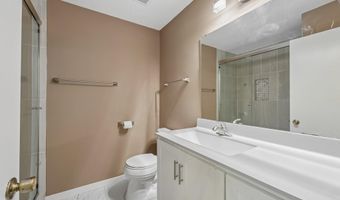 1386 Arden View Dr, Arden Hills, MN 55112