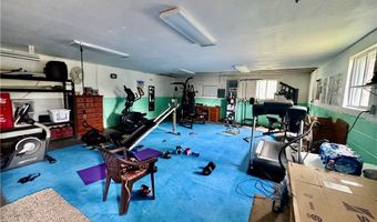 1 Mindia Ln, Alum Creek, WV 25003