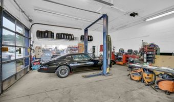 33 N Morris St, Andover, NJ 07801