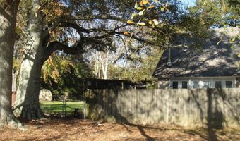 132 Guinevere Dr, Albertville, AL 35950