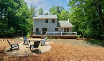 1016 MAPLE HILL Ave SE, Ada, MI 49301